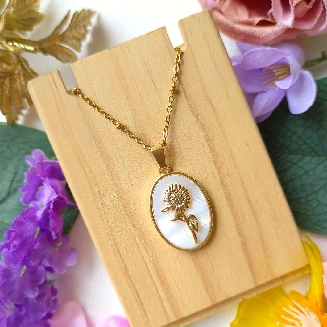 Sunflower Shell Necklace